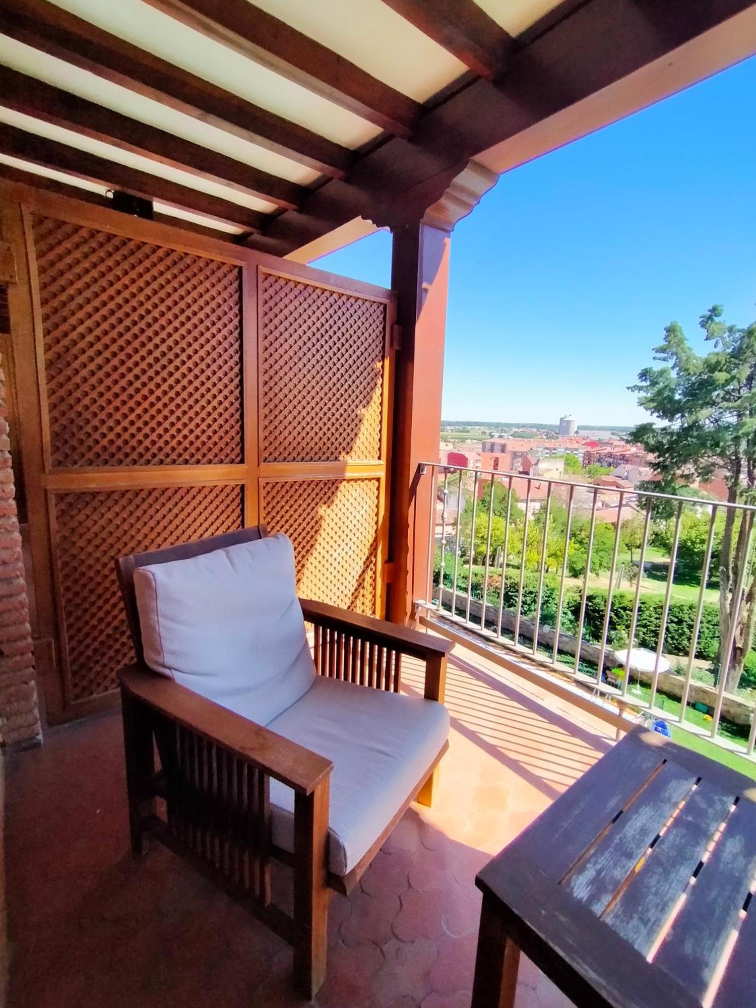 Parador De Benavente Exterior foto