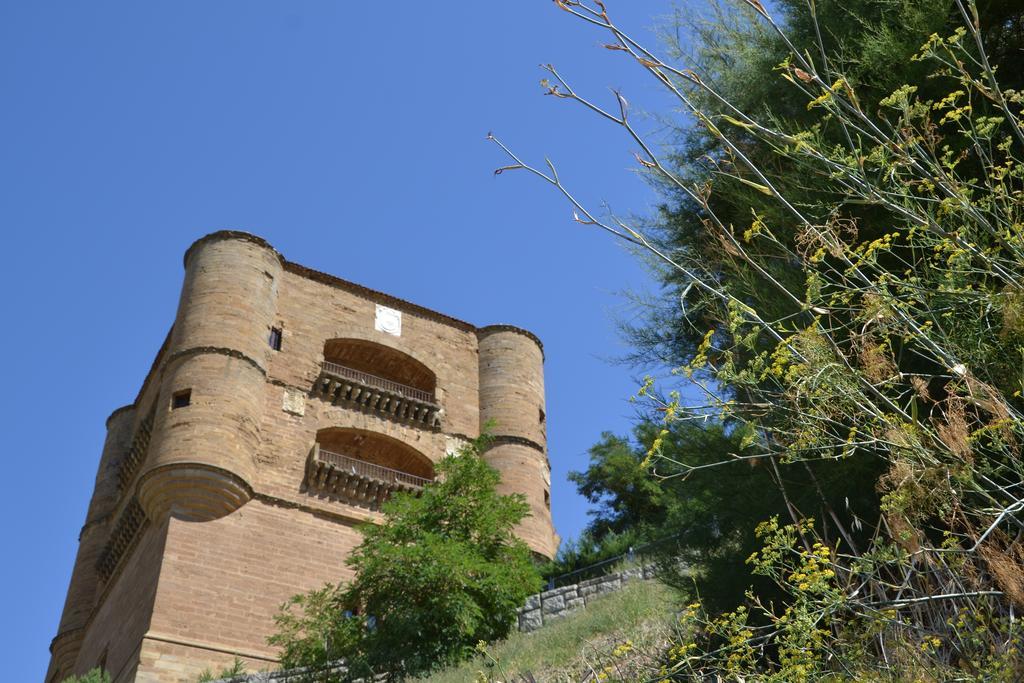 Parador De Benavente Exterior foto