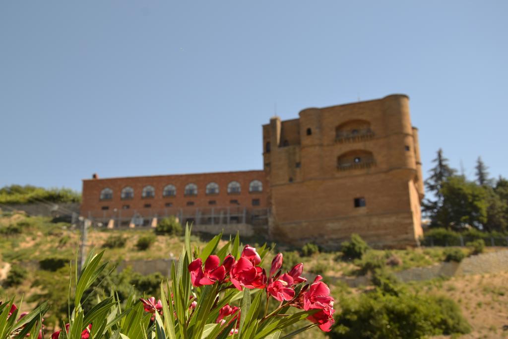 Parador De Benavente Exterior foto